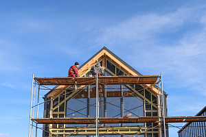 Строительство дуплекса 168 м² с отделкой планкеном и фальцем в КП Отрада-Виладж