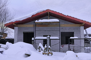 Строительство бани из газобетона с террасой и хозблоком в КП Новый Свет