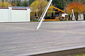 Монтаж террасы из ДПК CM Decking Vintage на алюминиевых лагах в КП Полесье 7