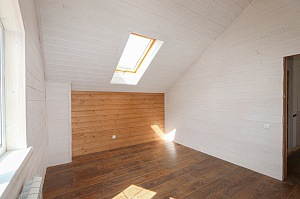 Внутренняя покраска отделки из дерева и лестницы составами Nordic Sauna и Harwood в КП Подушкино 2