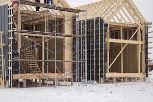 Строительство дуплекса 168 м² с отделкой планкеном и фальцем в КП Отрада-Виладж