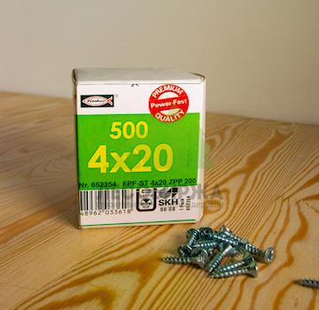 Саморезы для змейки 4х20